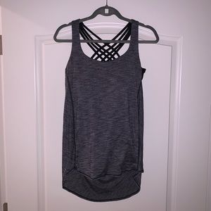 LULULEMON TANK WITH BUILT IN BRA💫